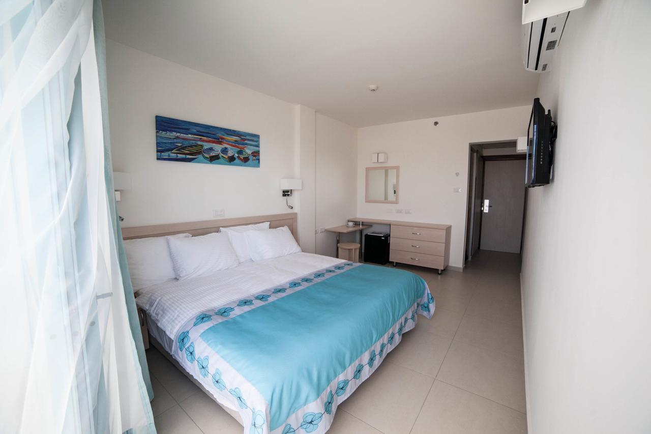 Regina Goren Hotel อัชเกลอน ภายนอก รูปภาพ