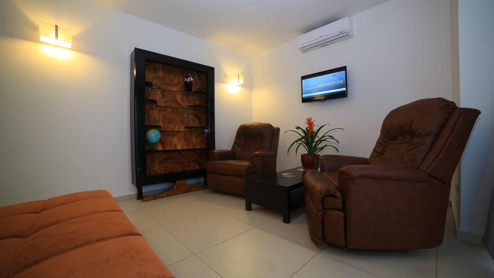 Regina Goren Hotel อัชเกลอน ภายนอก รูปภาพ