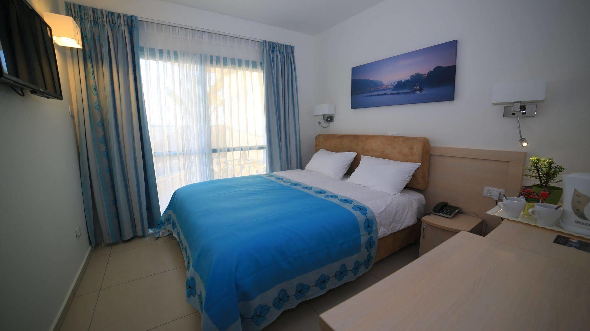 Regina Goren Hotel อัชเกลอน ภายนอก รูปภาพ